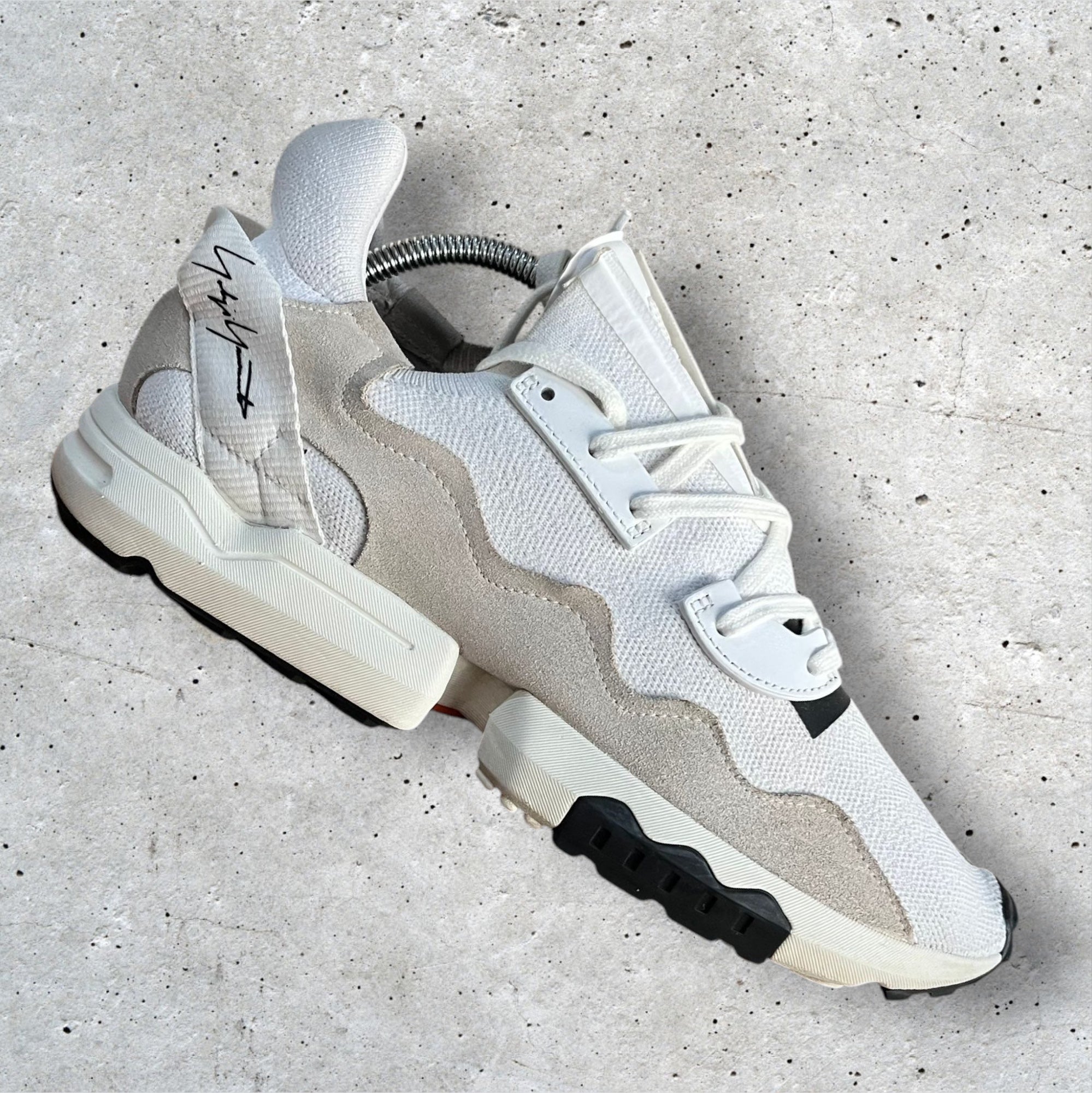 UK 10 ADIDAS Y3 ZX TORSION WHITE BLACK 2019 - Main Image