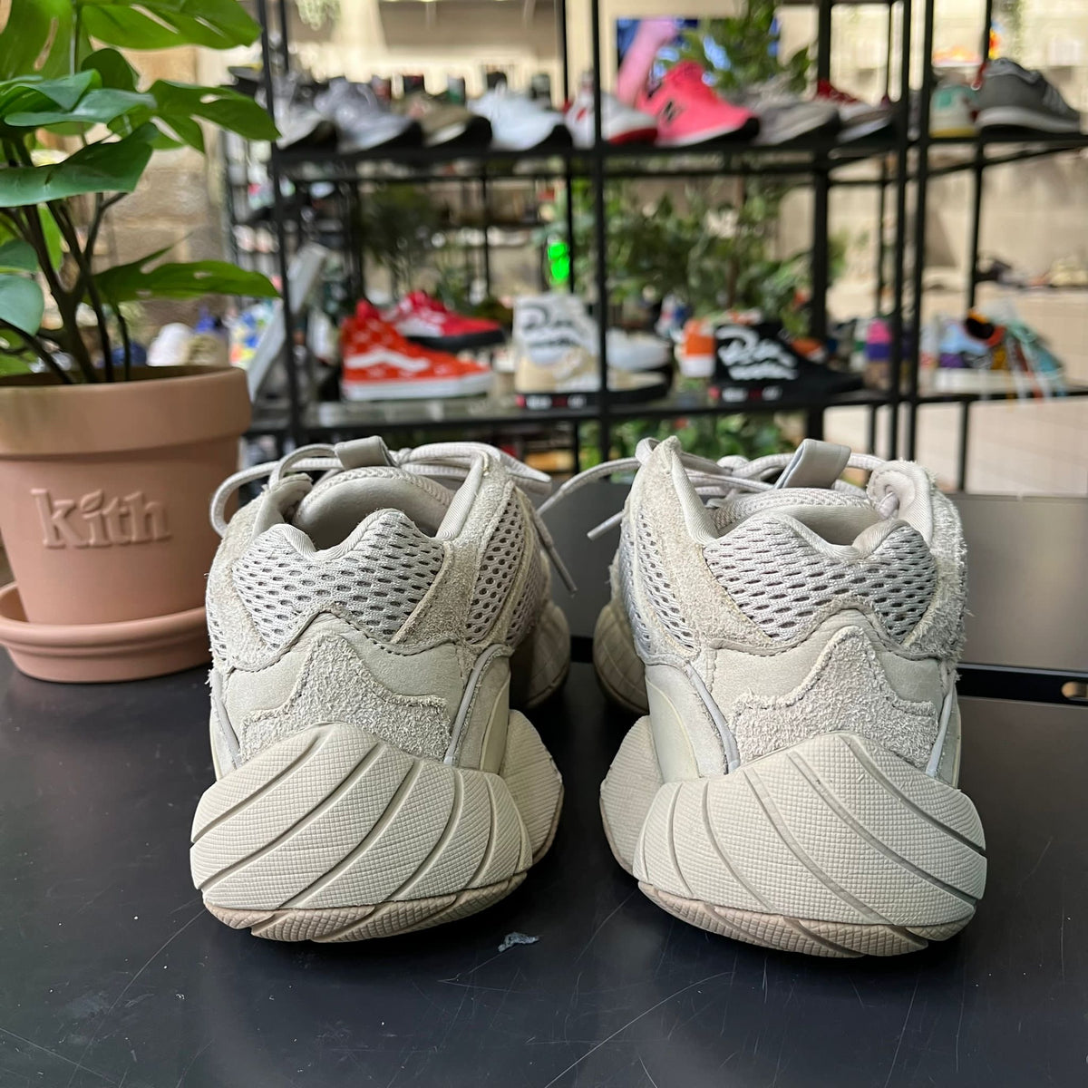 REC1054 - YEEZY 500 TAUPE LIGHT UK 8.5