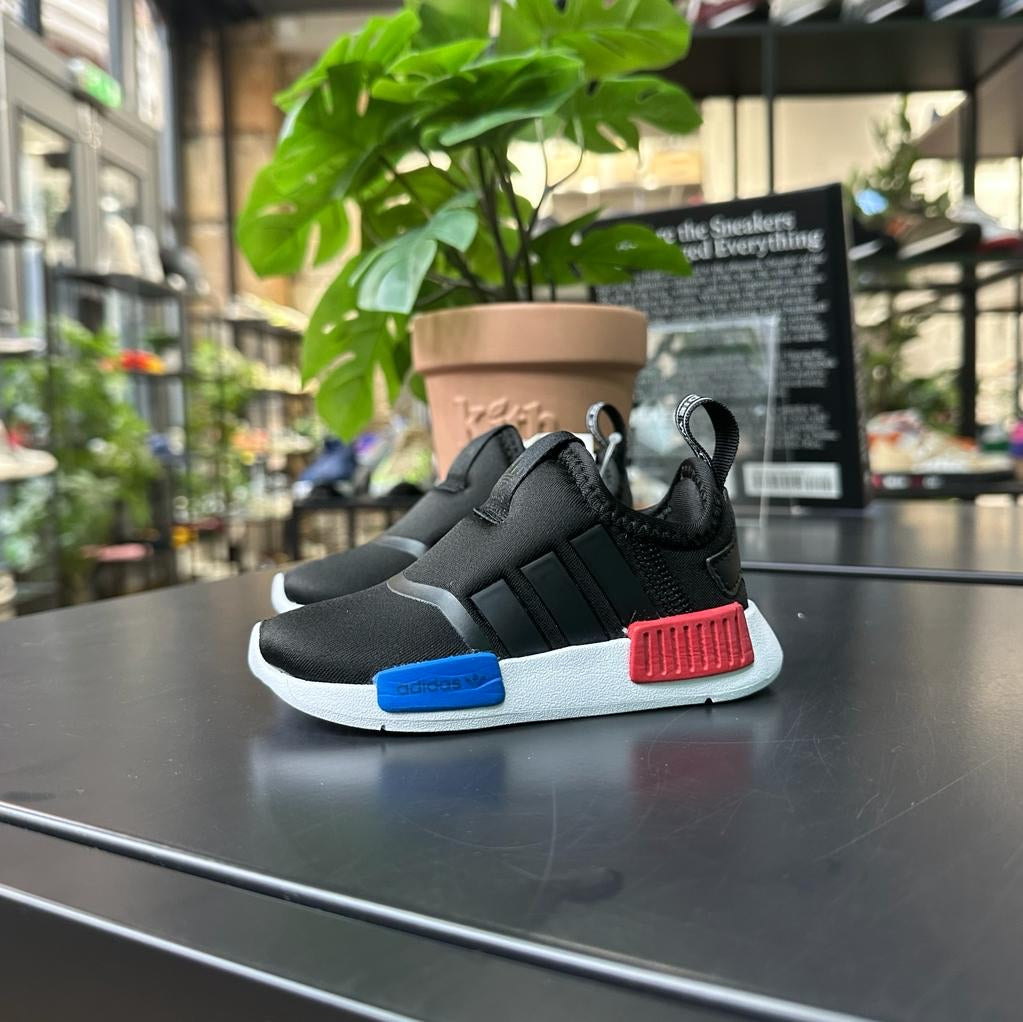 REC1074 - ADIDAS NMD BLACK INFANT UK4K