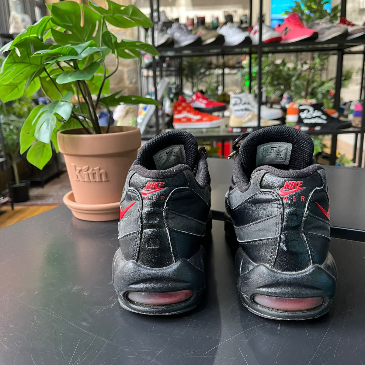REC0561 - NIKE AIR MAX 95 BRED 2020 UK 8.5