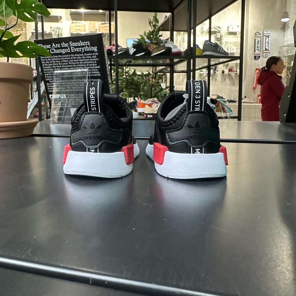 REC1074 - ADIDAS NMD BLACK INFANT UK4K