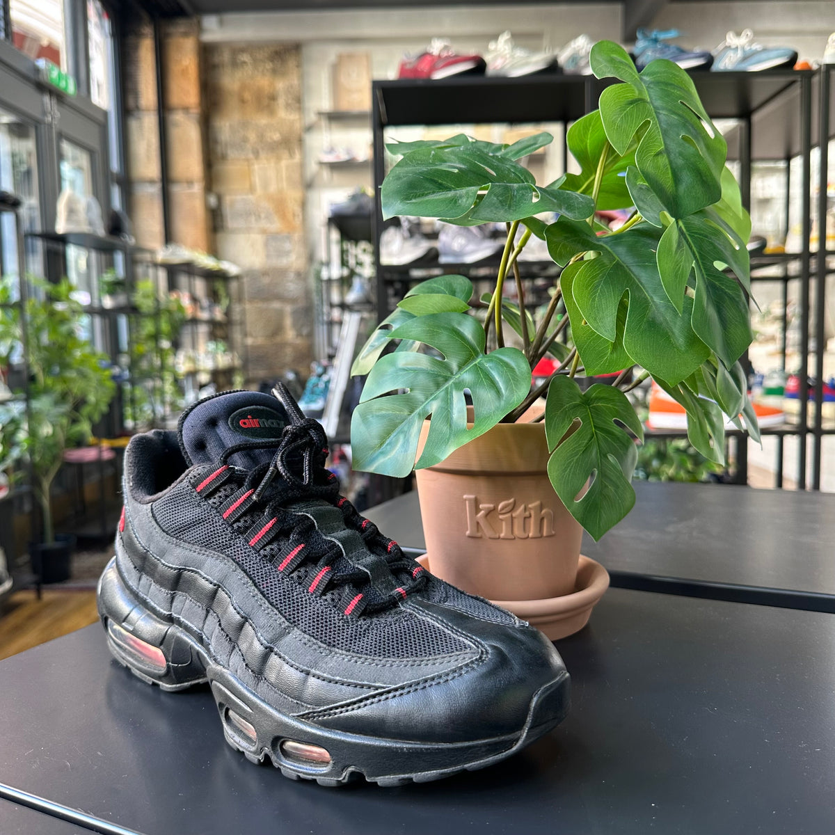 REC0561 - NIKE AIR MAX 95 BRED 2020 UK 8.5