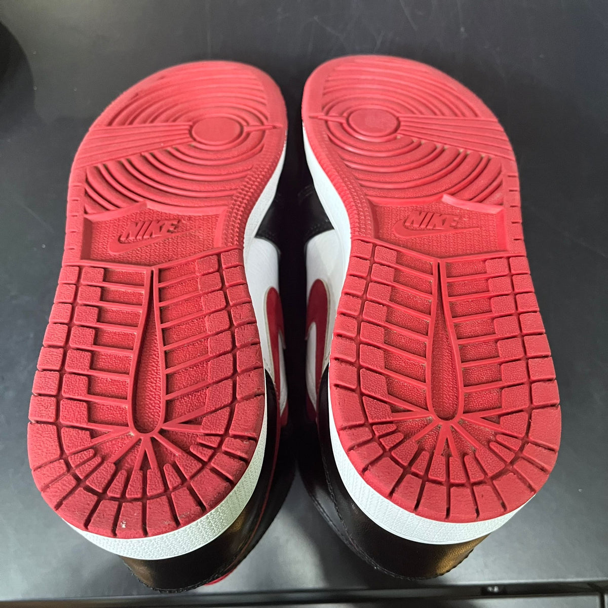 REC1057 - JORDAN 1 MID GYM RED UK 6