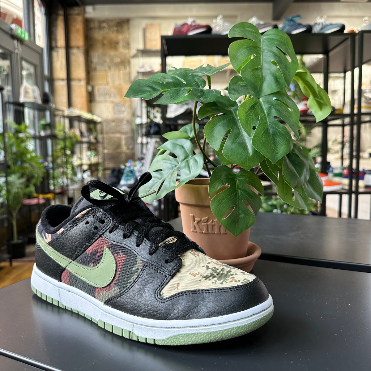 REC0800 - NIKE DUNK LOW CRAZY CAMO UK 10.5