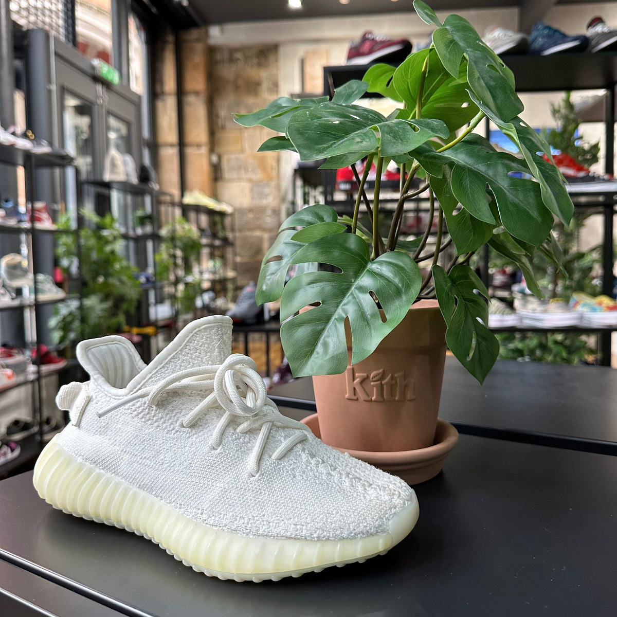 REC0440 - YEEZY BOOST 350 V2 CREAM UK 3.5 - Sneakers ER