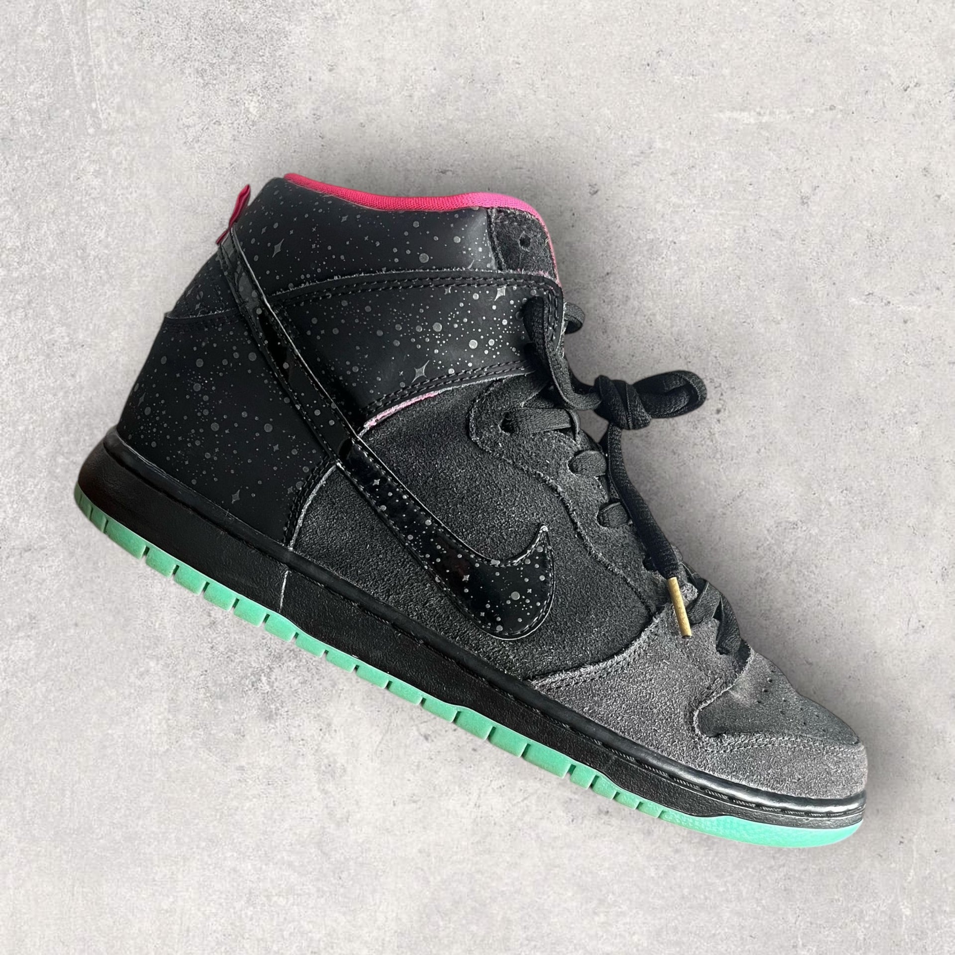 NIKE SB DUNK HIGH PREMIER NORTHERN LIGHTS Black/Pink/Green