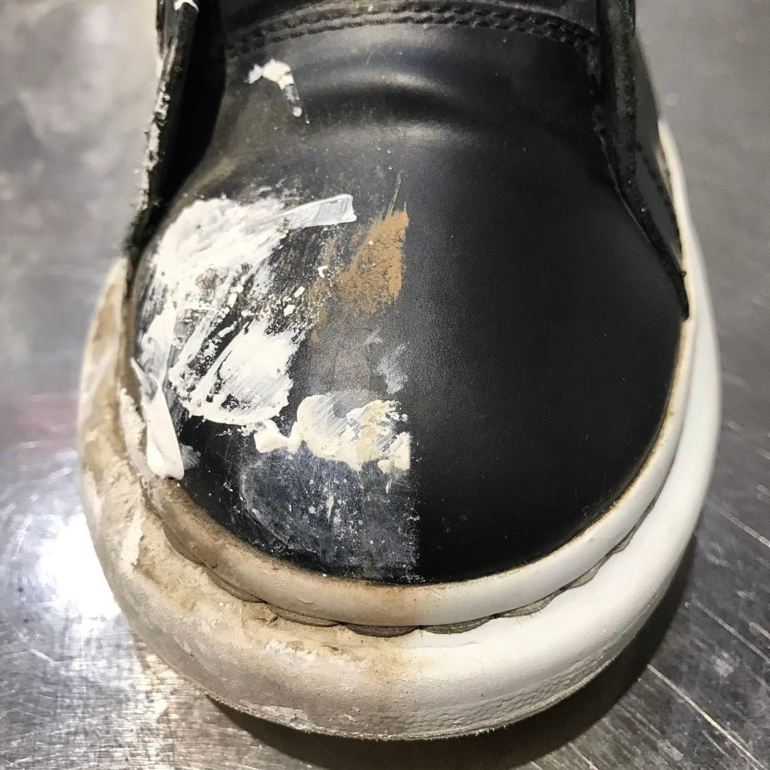 LUXURY SNEAKERS CLEANING SERVICE &lt;br&gt; WITH RETURN SHIPPING &lt;br&gt; PRICE - £55