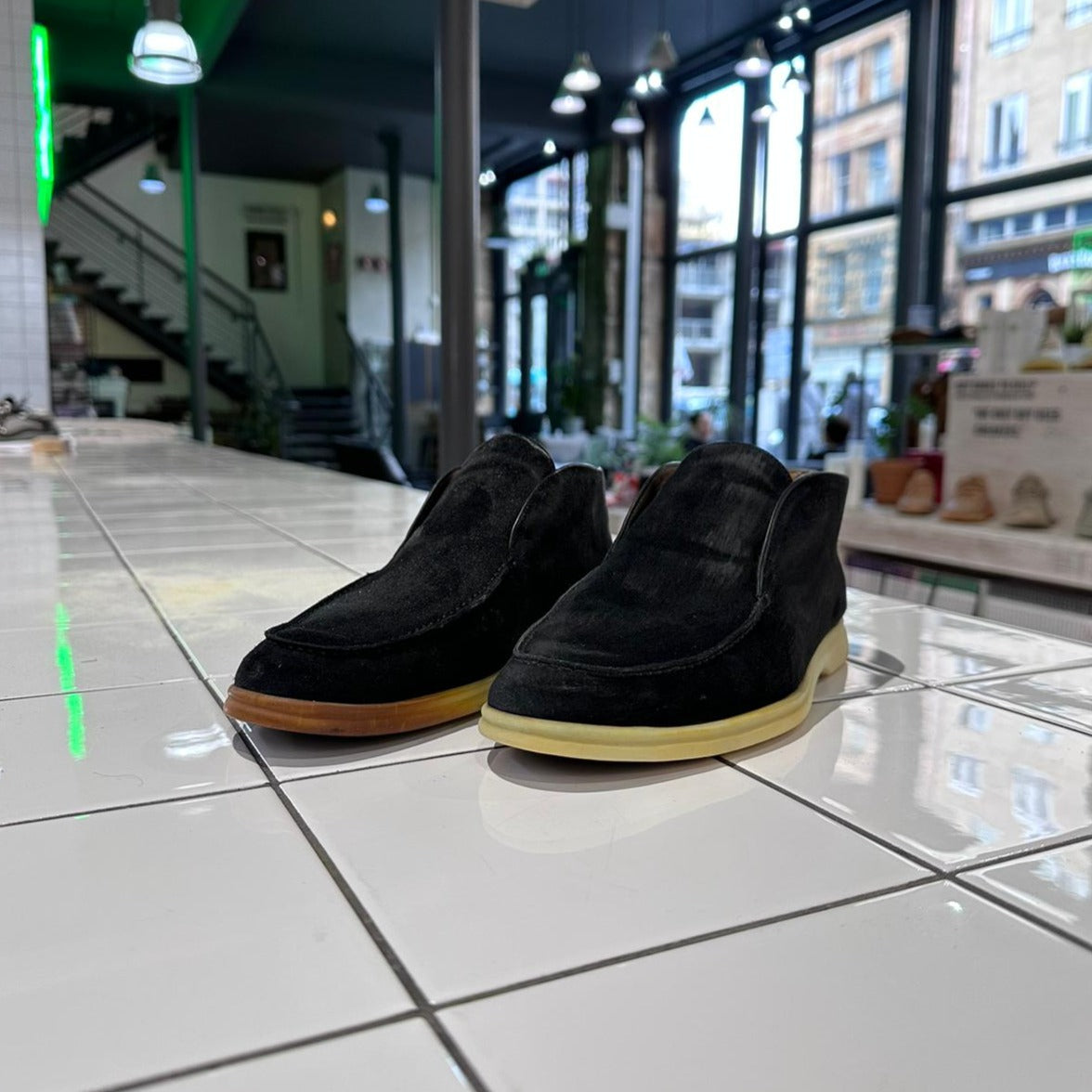 LORO PIANA SHOE SERVICES &lt;br&gt; WITH RETURN SHIPPING &lt;br&gt; PRICE - £55+