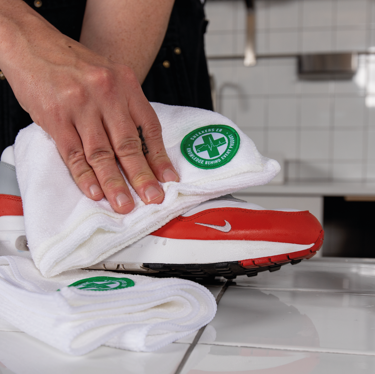 SNEAKERS ER CLEAN &amp; PROTECT SNEAKER CARE KIT 5 PIECE