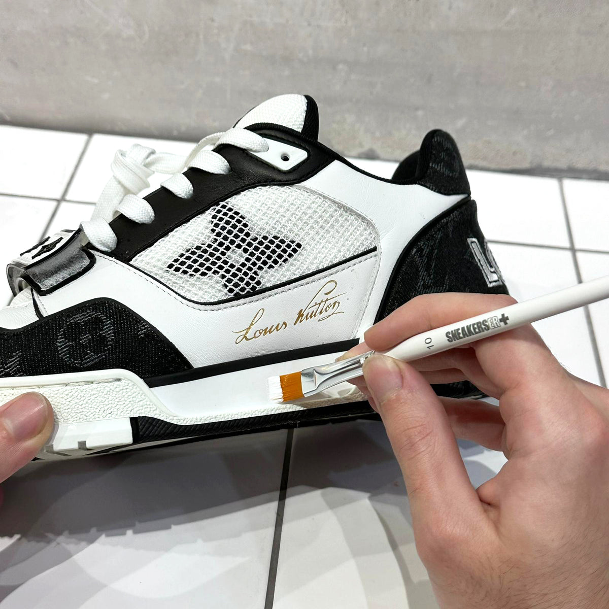 SNEAKERS MIDSOLE PAINT SERVICE &lt;br&gt; WITH RETURN SHIPPING &lt;br&gt; PRICE - £80